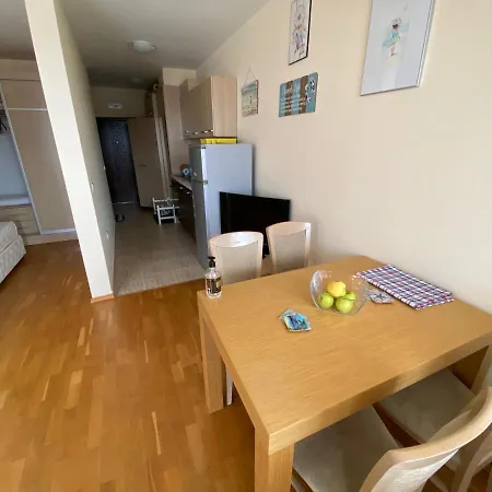 Apartment Happy